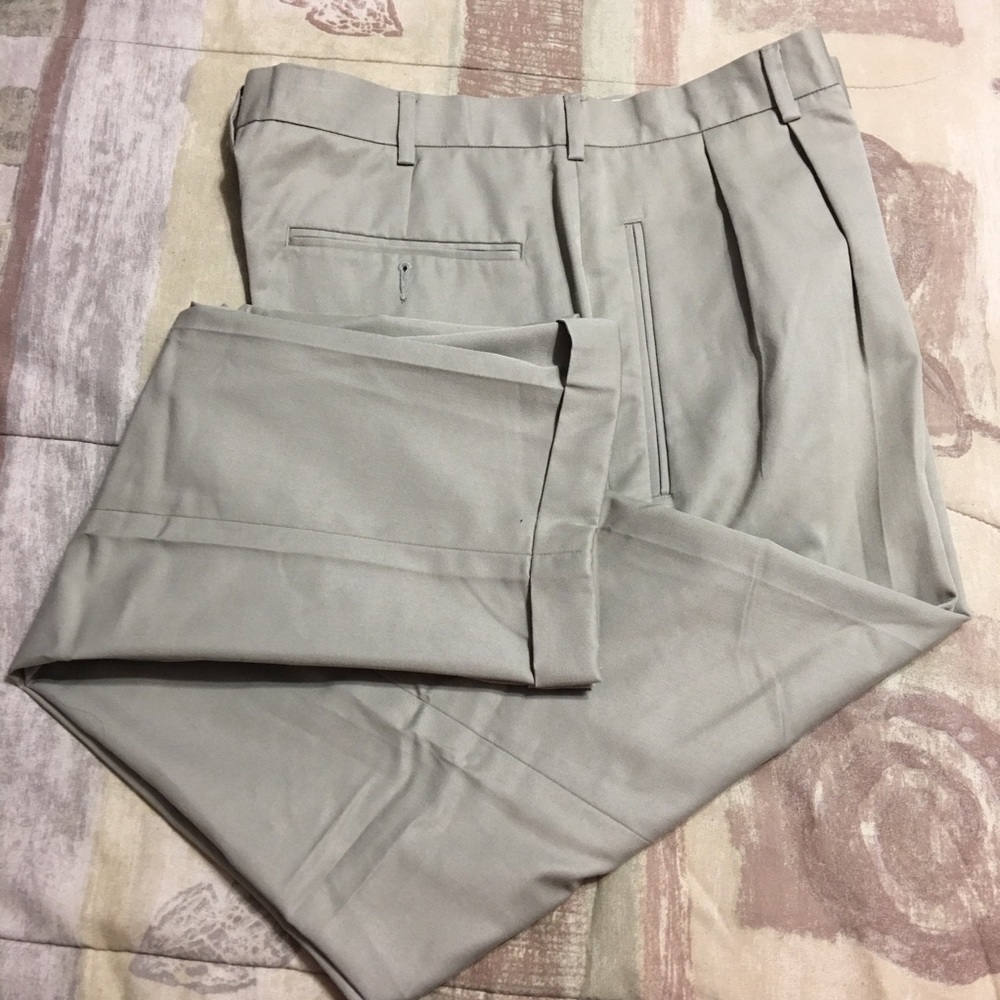 Men’s Dress Pants - Perry Ellis - 38 x 34 - Picture 3 of 3